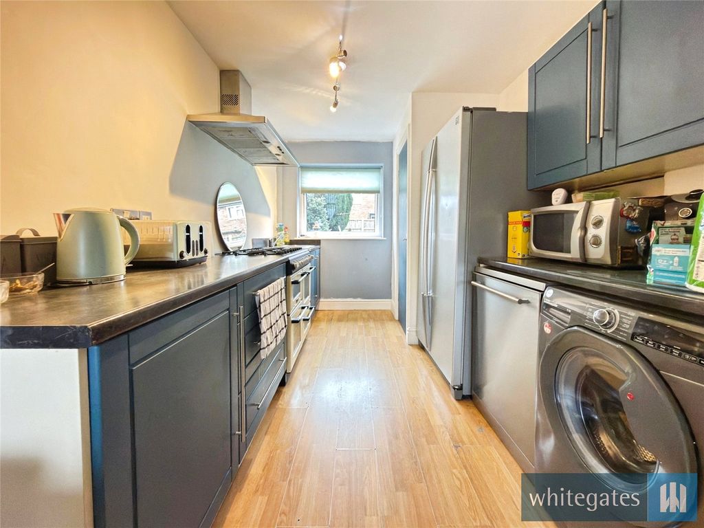 Property photo 3 of 16 Picture No. 41