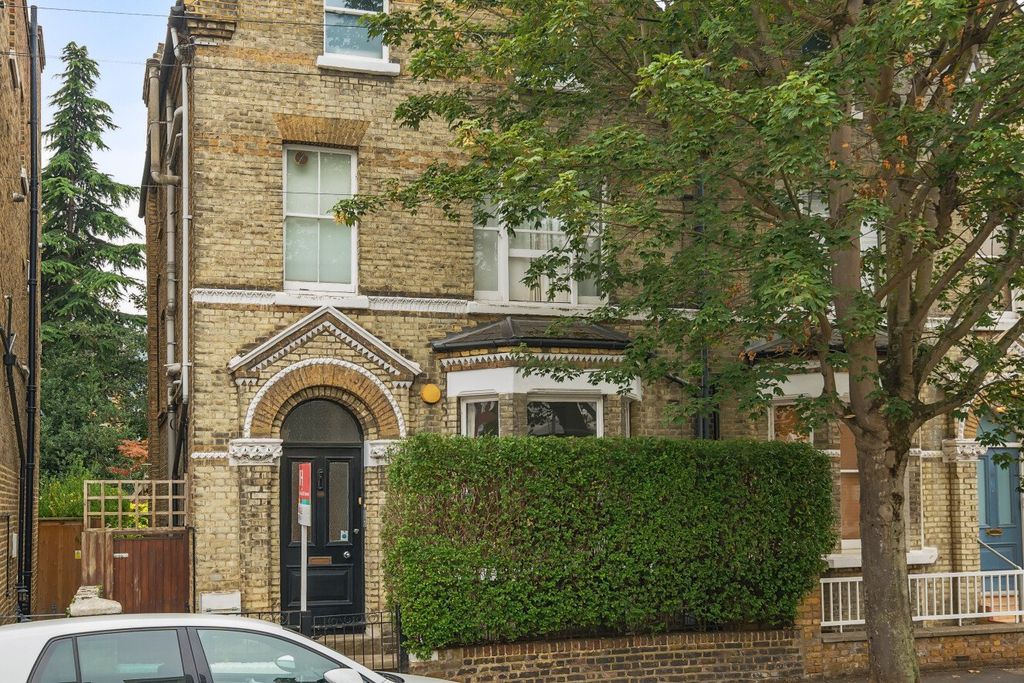Property photo 1 of 8 Picture No. 10