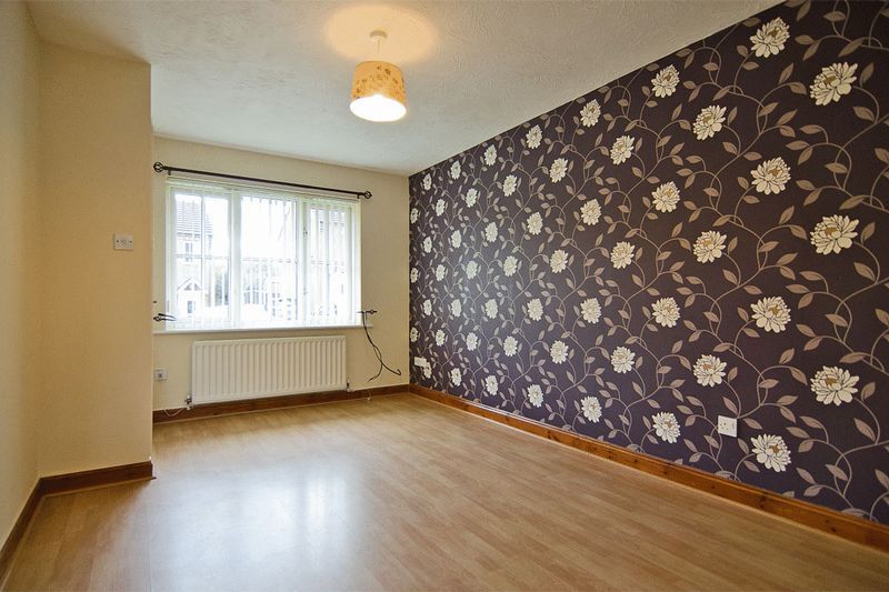 Property photo 3 of 14 Photo 7