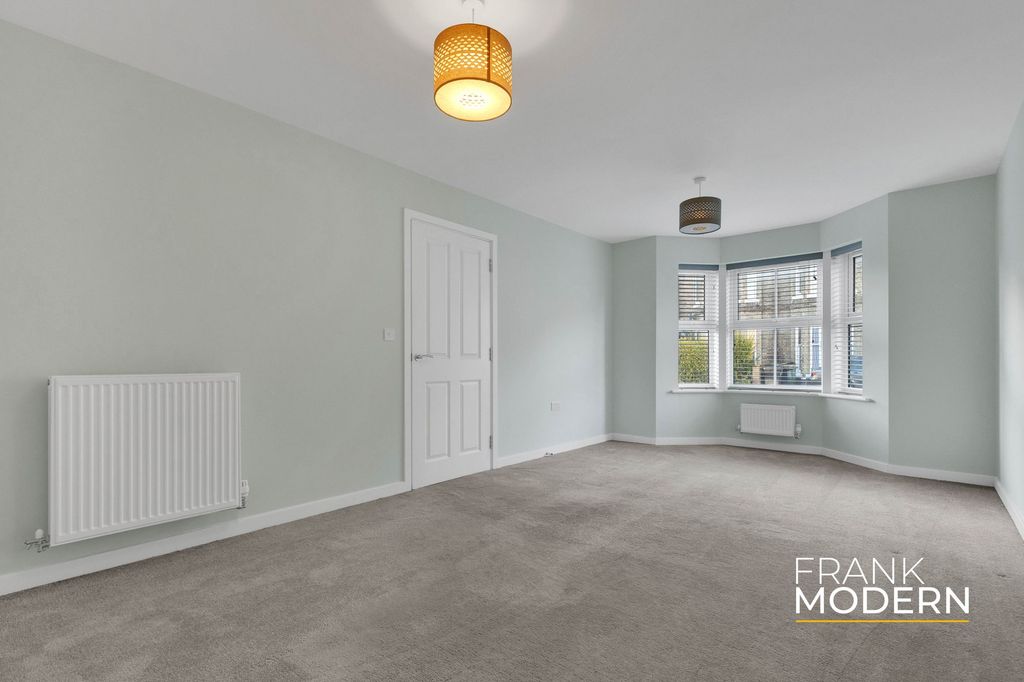 Property photo 3 of 44 Living Room