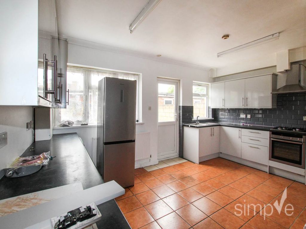 Property photo 2 of 13 Img_4626