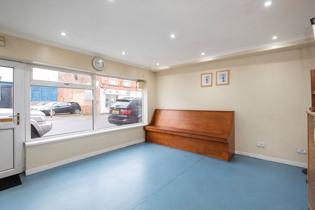 Property photo 3 of 13