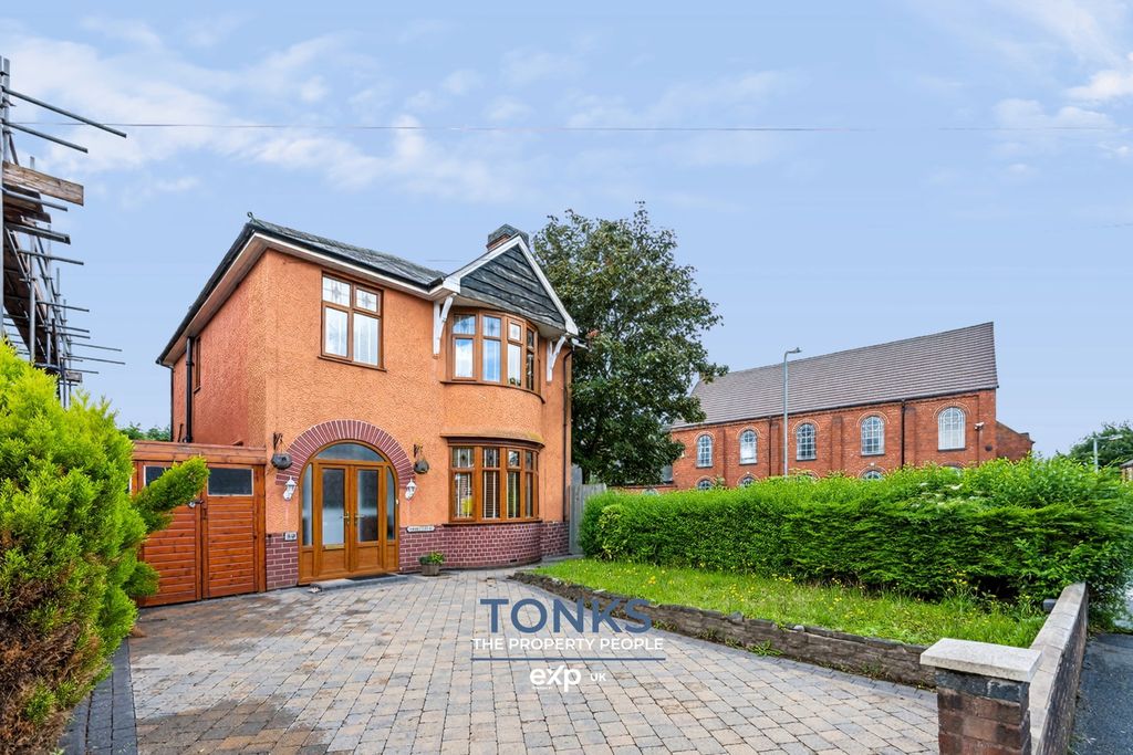 Property photo 1 of 15