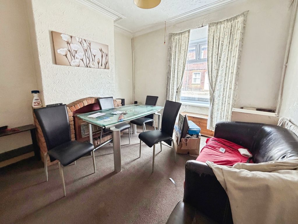 Property photo 2 of 10 Dining Room
