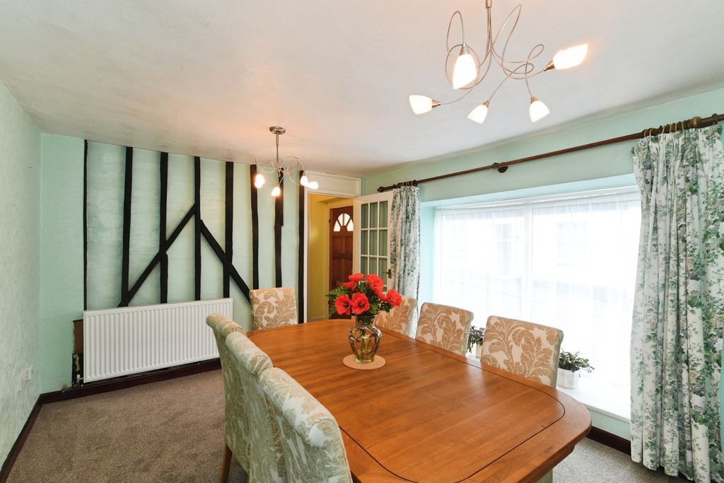 Property photo 3 of 18 Pbox-Img.Jpg