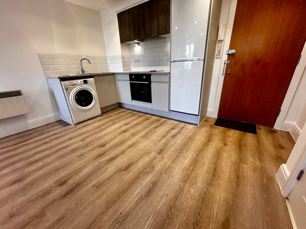 Property photo 2 of 11 Image