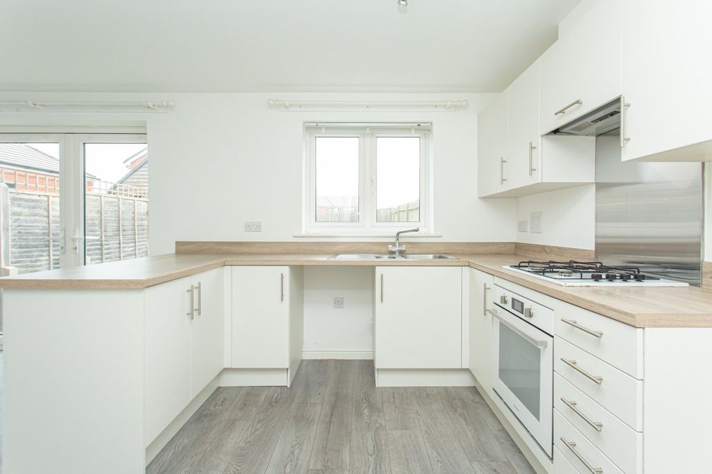 Property photo 2 of 15 Picture 2