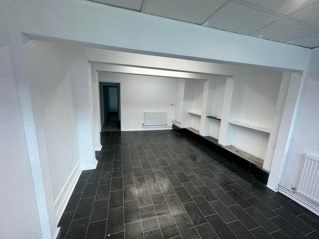 Property photo 1 of 7 Main Shop 