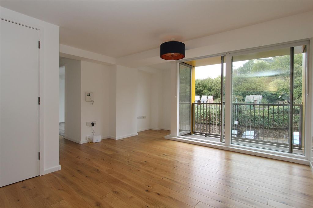 Property photo 1 of 8 Lr.Jpg
