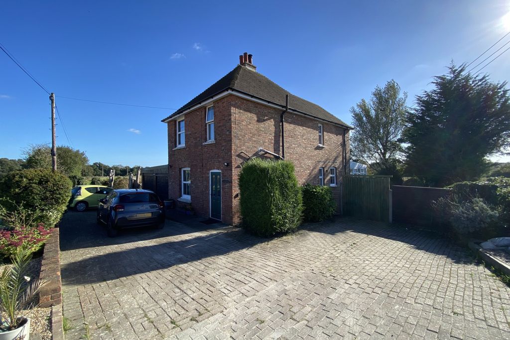 Property photo 3 of 22