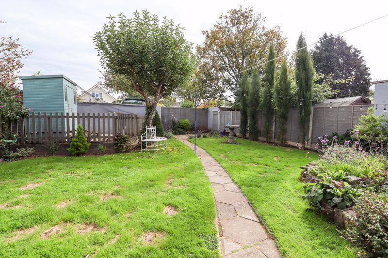 Property photo 3 of 27 Garden