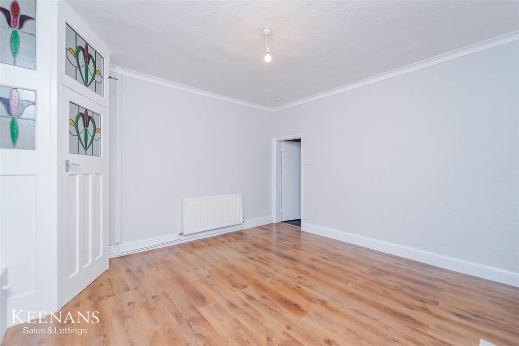 Property photo 3 of 18 22.Jpg