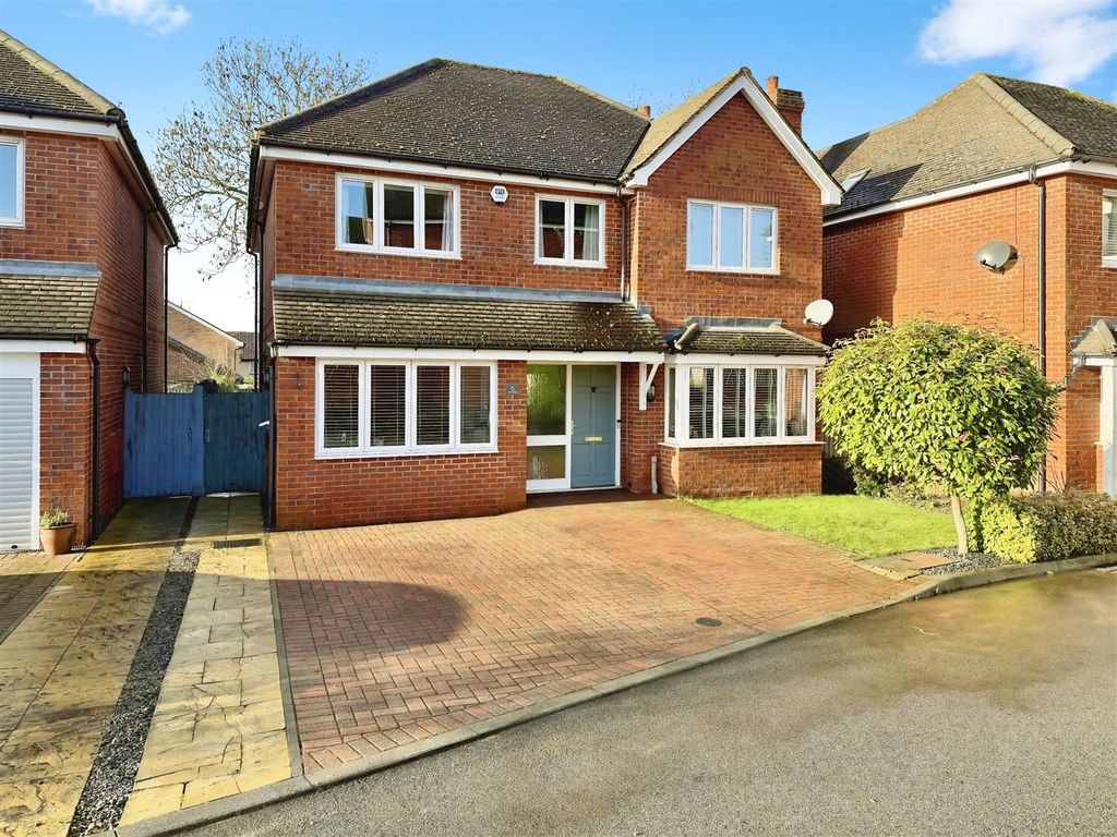 Property photo 1 of 20 Front