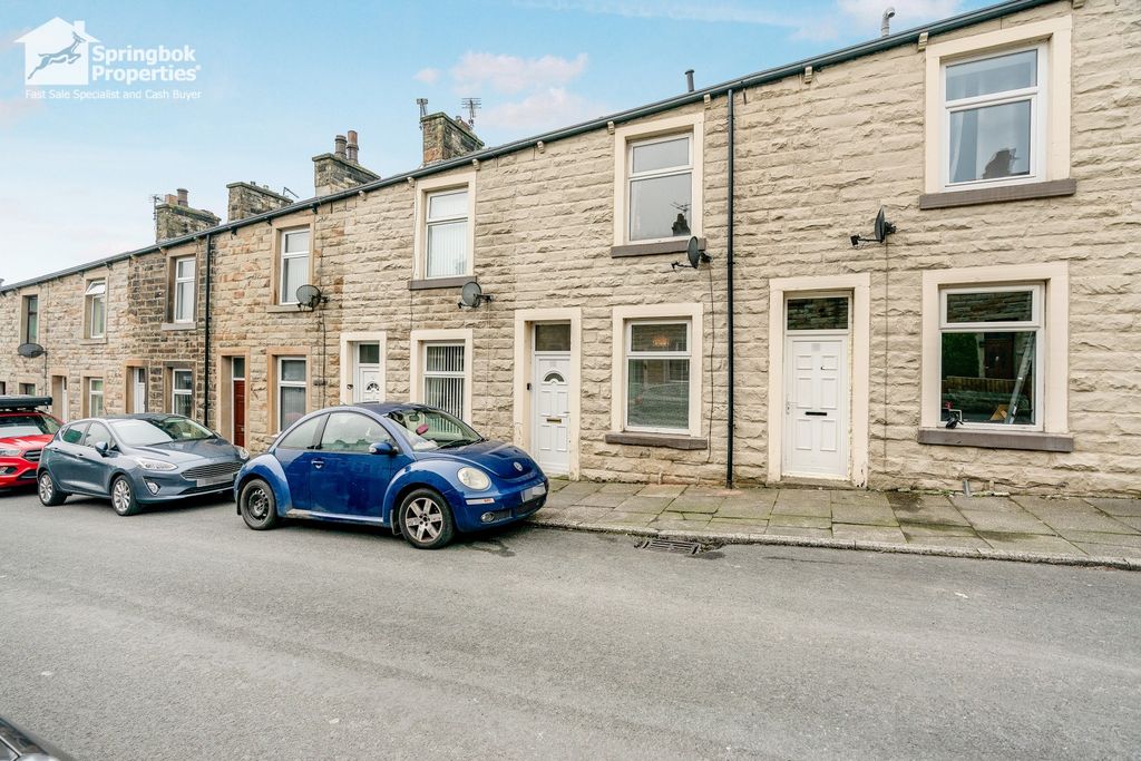 Property photo 1 of 15 Front View