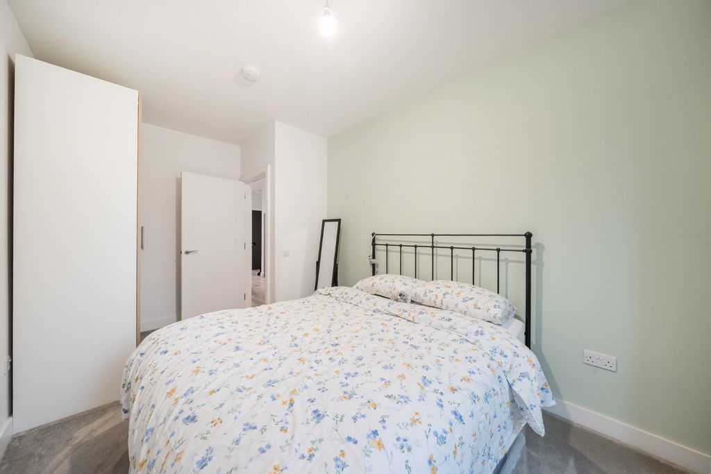 Property photo 3 of 13 Picture No. 01