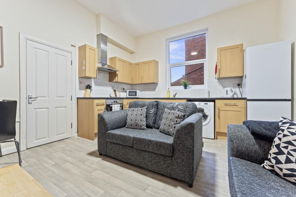 Property photo 3 of 8 65038-357541-Ptstdpzwdyvuezidvfj41Eezuxw-Stswwsrlf