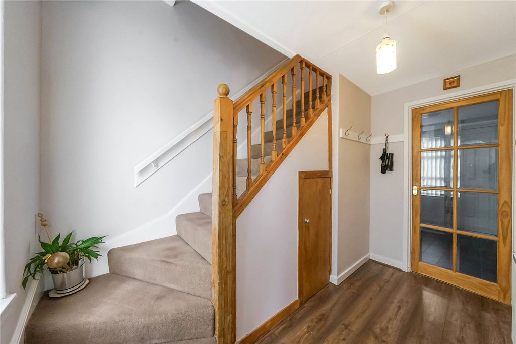 Property photo 3 of 19 Hallway