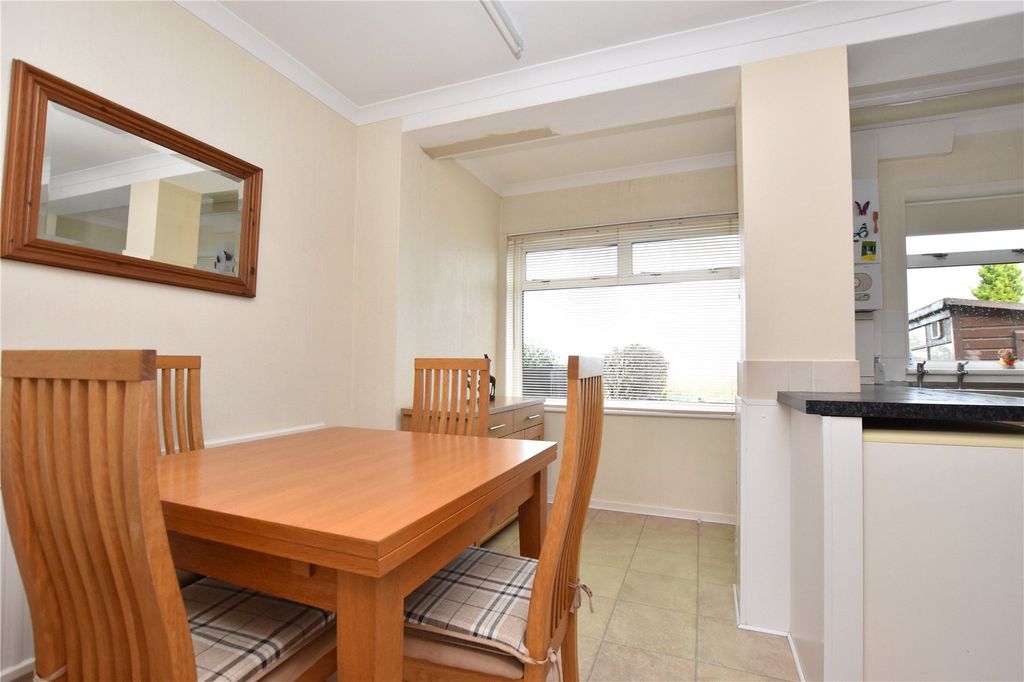 Property photo 3 of 21 Picture No. 15