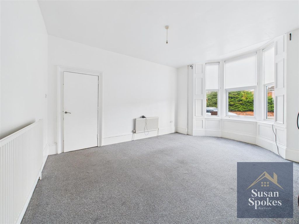 Property photo 3 of 20 Cam01858G0-Pr0197-Still003.Jpg