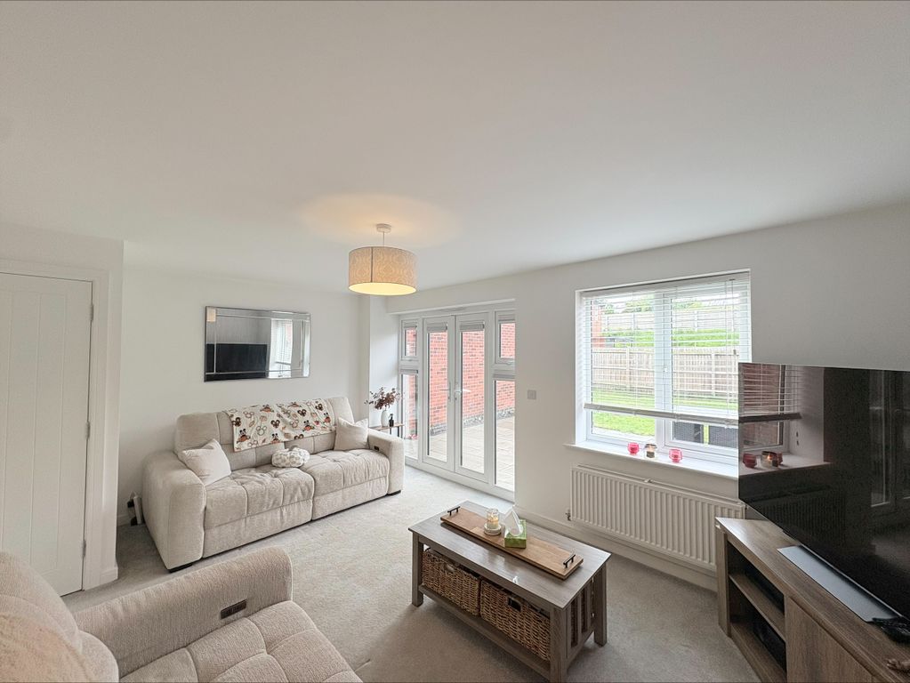 Property photo 2 of 31
