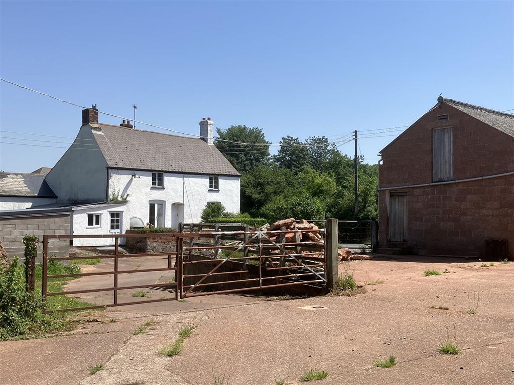 Property photo 1 of 21