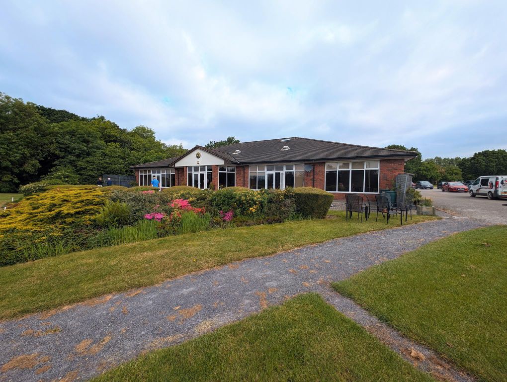 Property photo 1 of 4
