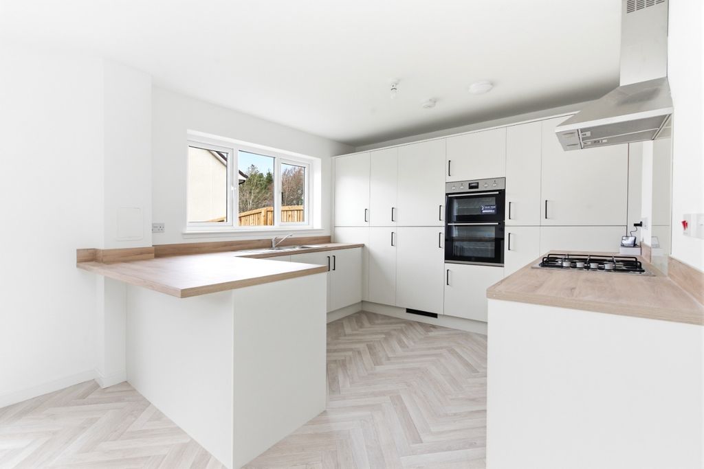 Property photo 2 of 27 5057253