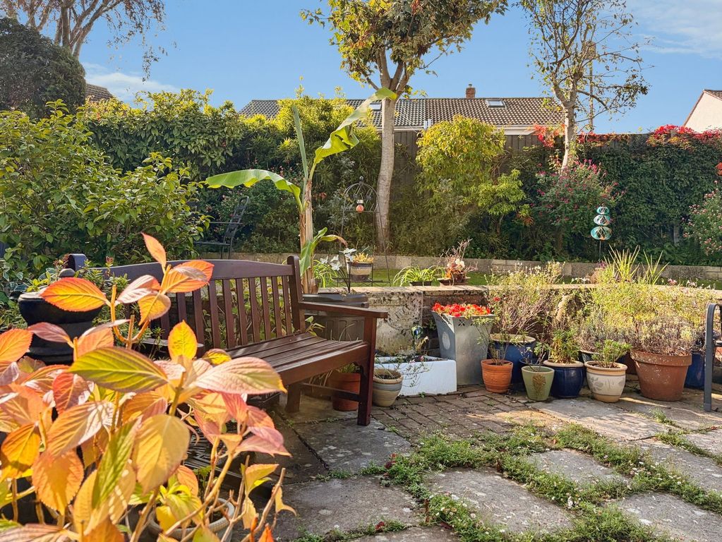 Property photo 2 of 34