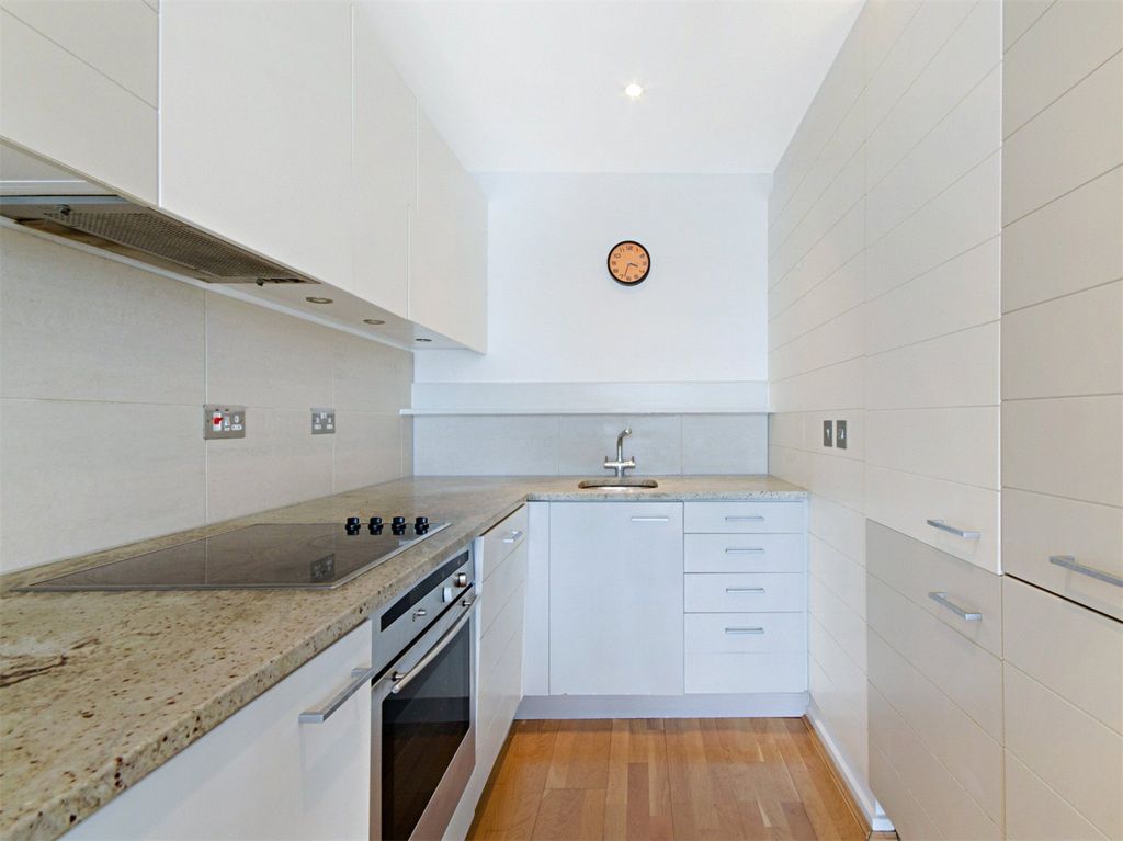 Property photo 3 of 8 Picture No. 09