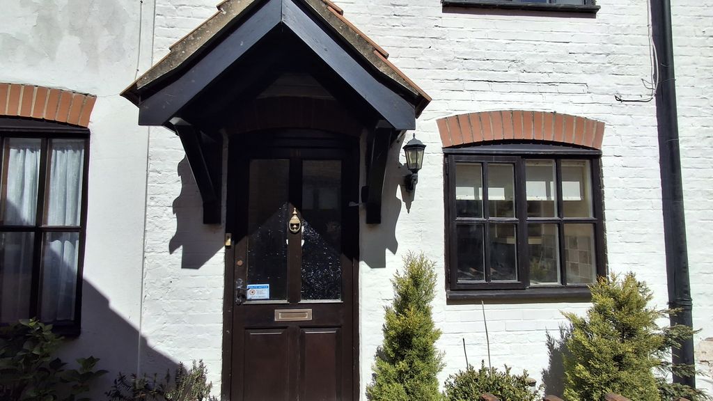 Property photo 1 of 11 Exterior