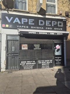 Property photo 1 of 13 Shop Front