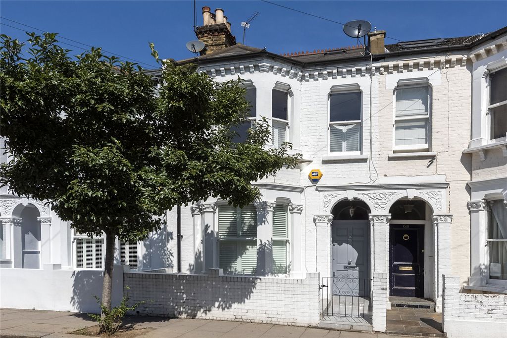Property photo 1 of 8