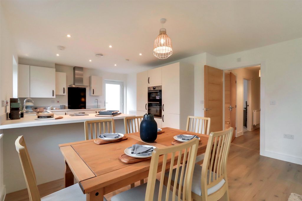 Property photo 2 of 13 Picture No. 03