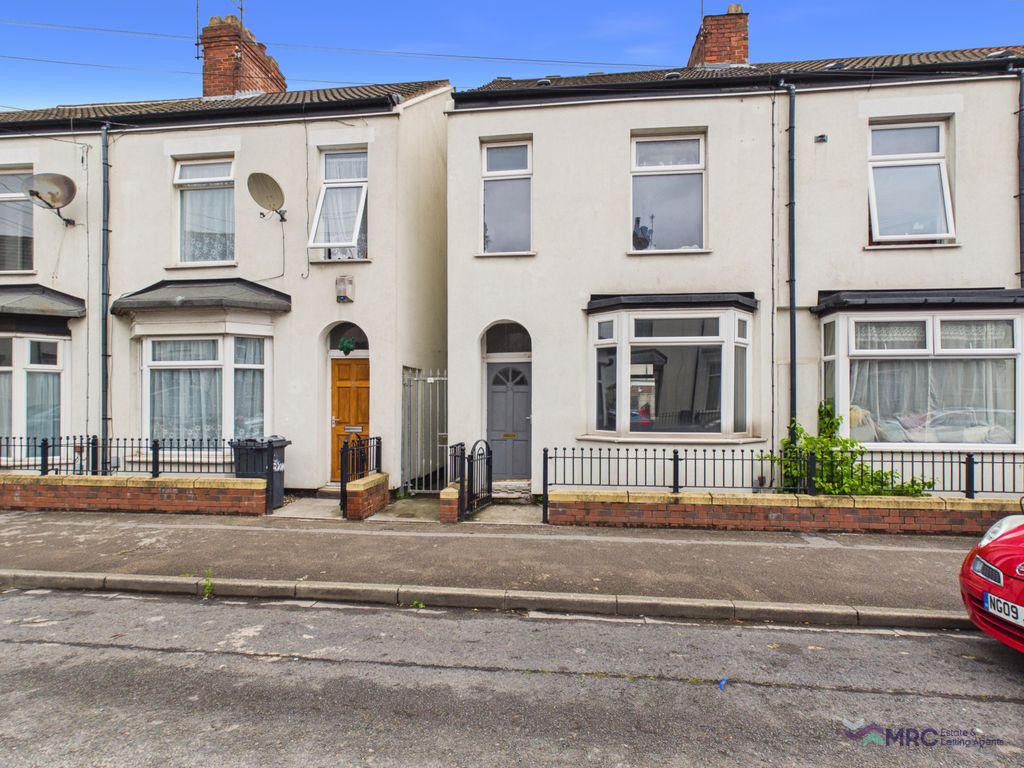 Property photo 1 of 9 3 Bed End Terrace For Sale Gordon Street, Hull Hu3