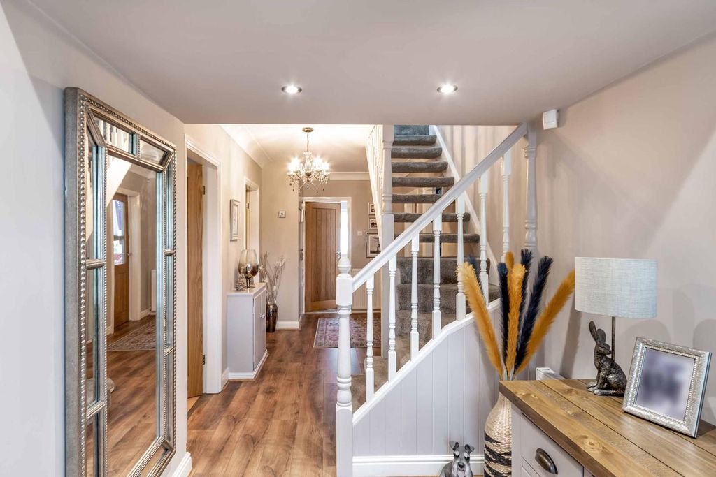 Additional image 13 of 5 bed detached house for salePlantation Avenue, Bessacarr, Doncaster DN4