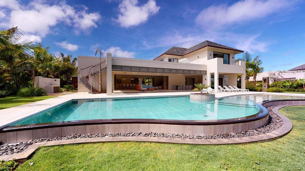 Property photo 1 of 47