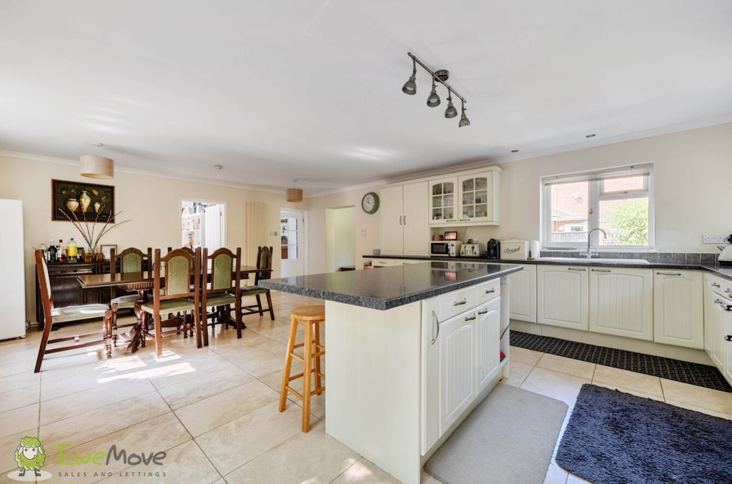Property photo 3 of 26 Kitchen Dining Room