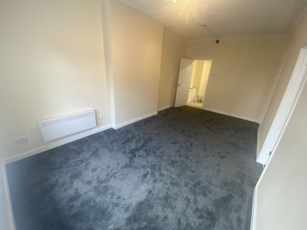 Property photo 2 of 7 Lounge