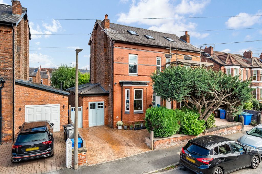 Property photo 1 of 38