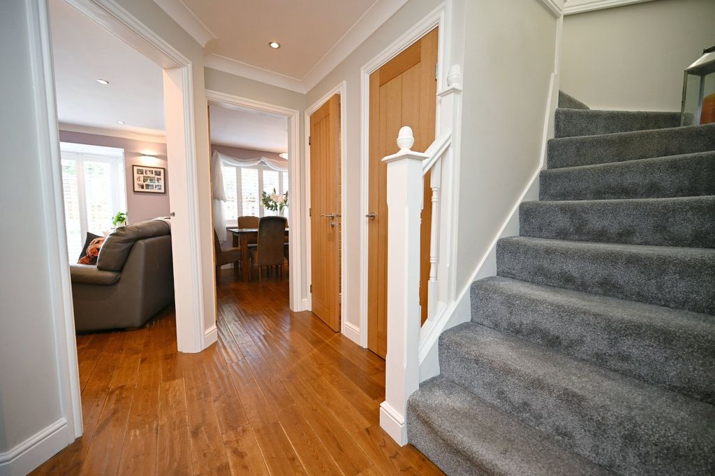 Property photo 2 of 22