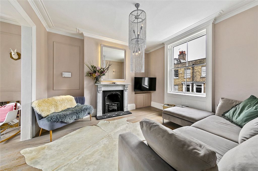 Property photo 2 of 13 Picture No. 02