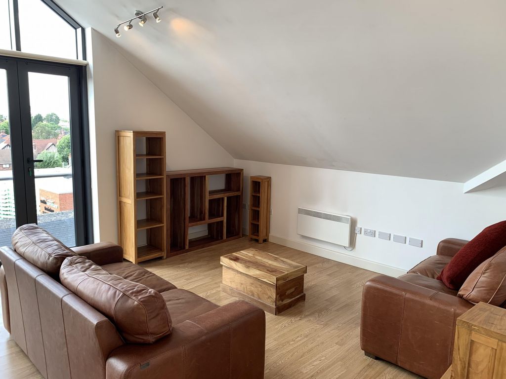 Property photo 2 of 11 (Main)