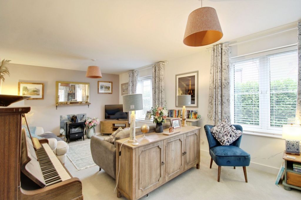 Property photo 3 of 22