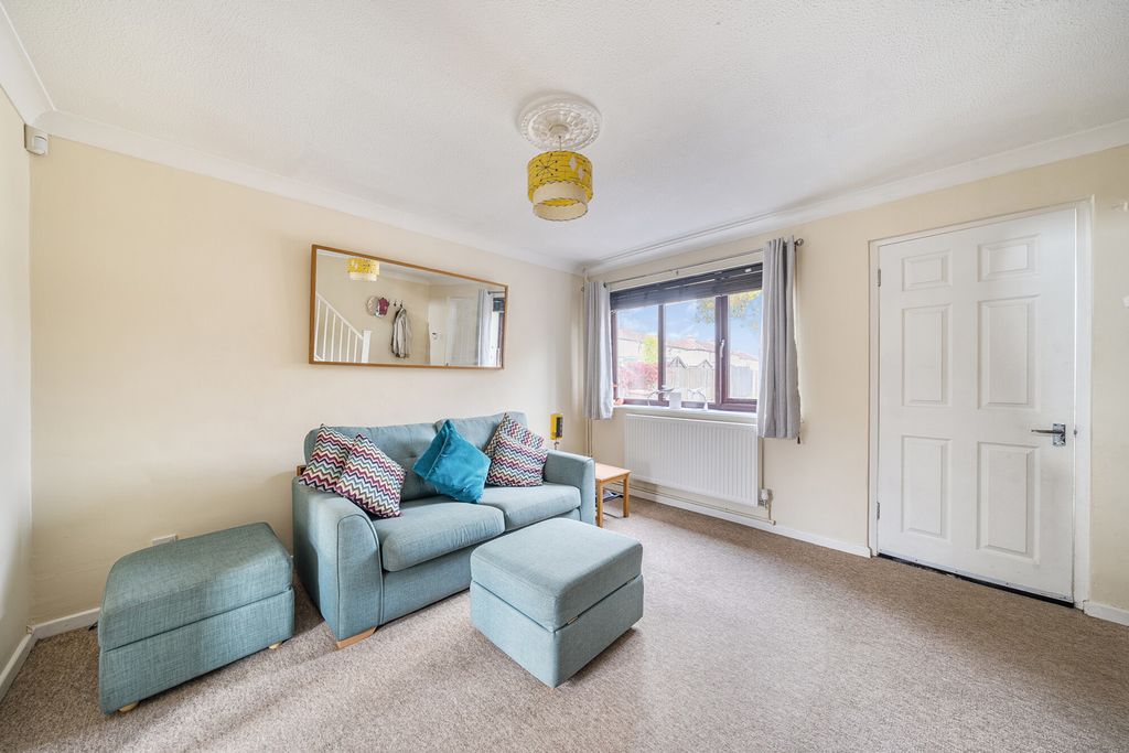 Property photo 2 of 10 1369563-8-68Efae8...