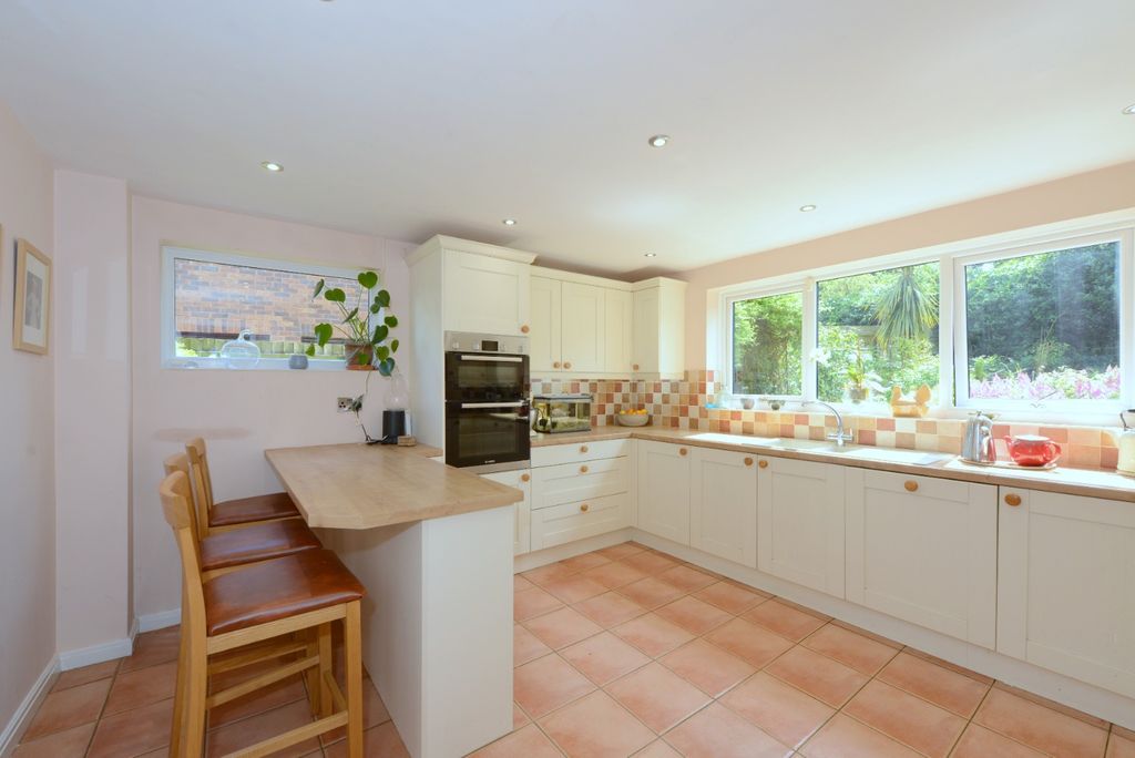 Property photo 2 of 29 3435765