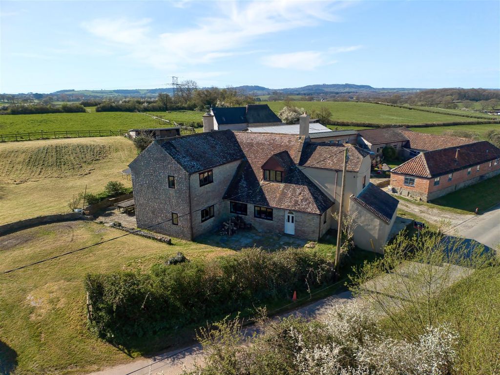 Property photo 1 of 12 Front