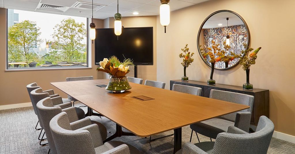 Property photo 3 of 6 Arenabasingstokegrosvenorhousemeeting.Jpg