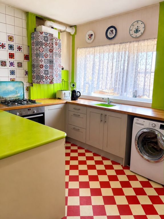 Property photo 3 of 6 5307273