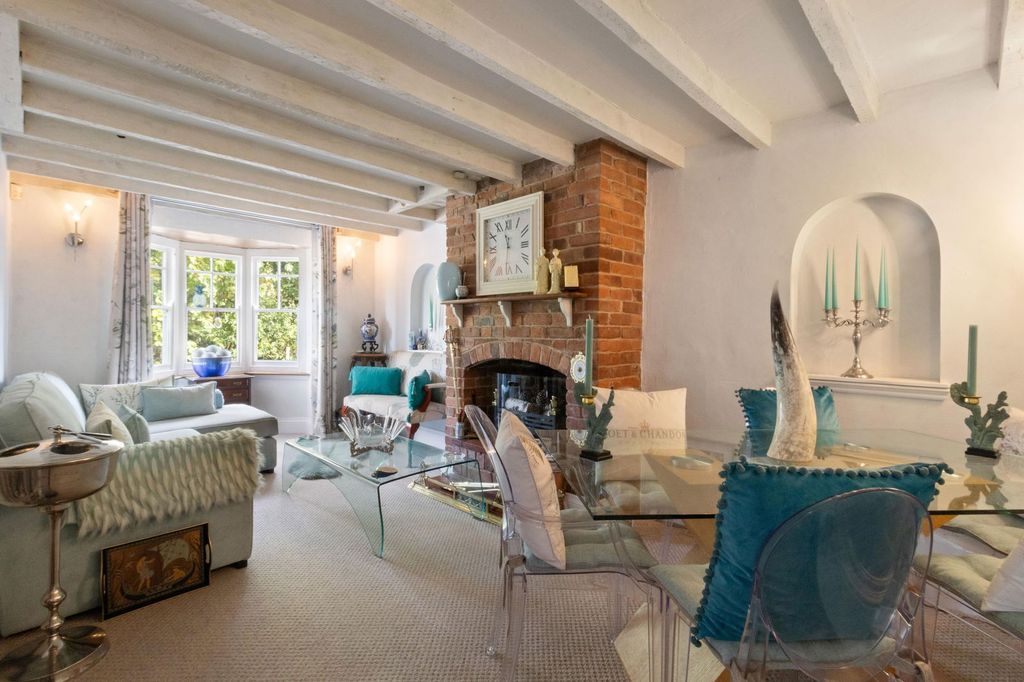 Property photo 3 of 21