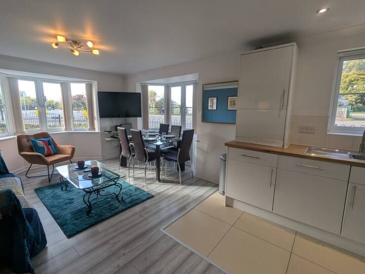 Property photo 2 of 28